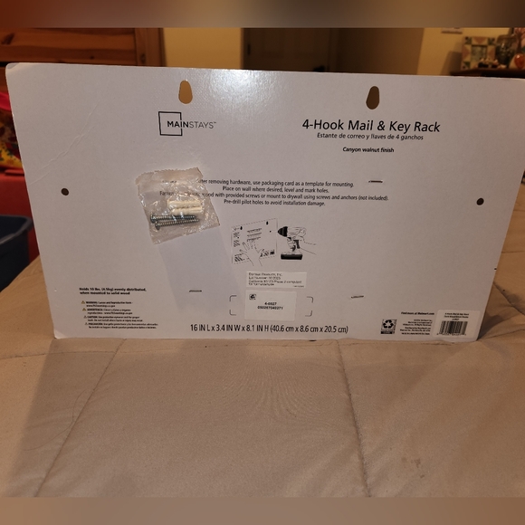 MAIL AND KEY RACK - NEW - Picture 2 of 9